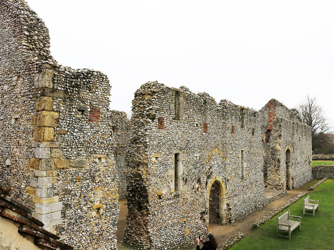 Flint walls