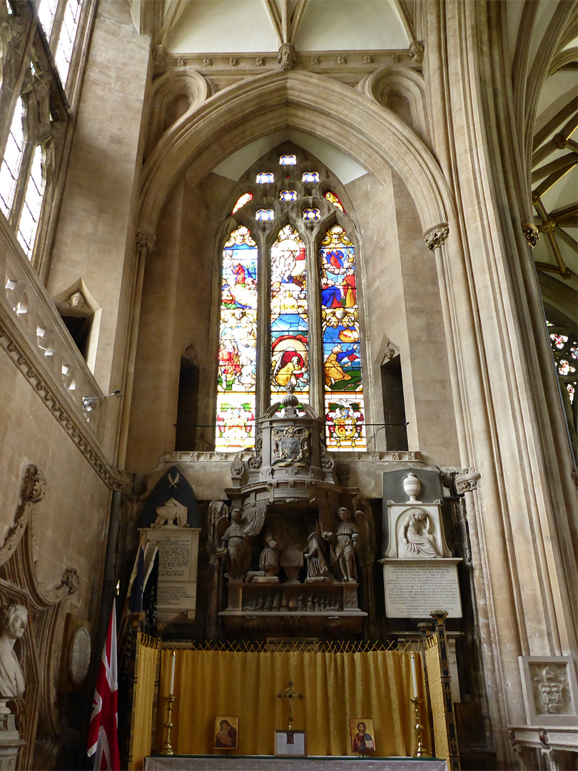 North choir aisle