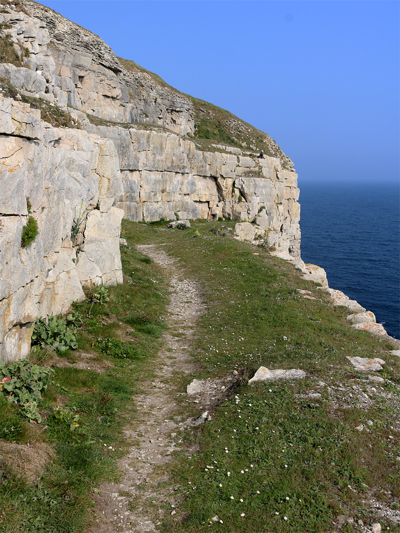 Path along a ledge