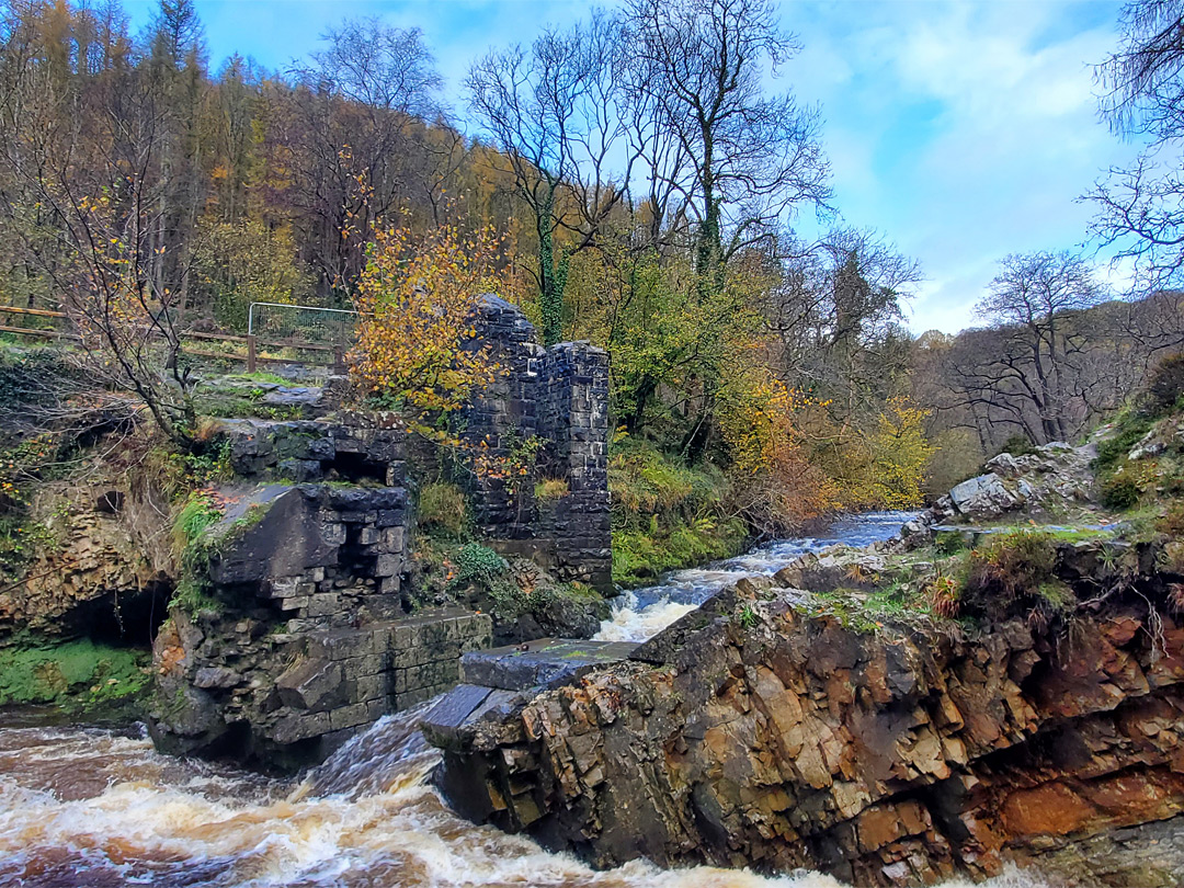 Rocks by the weir