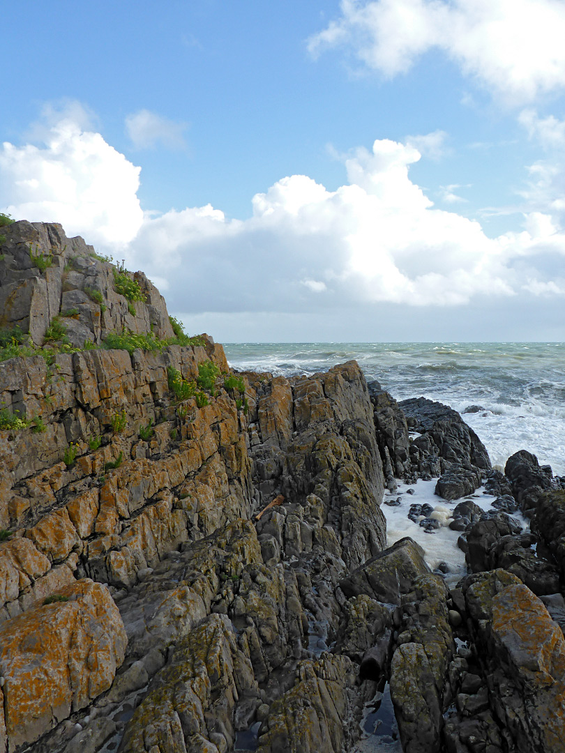 Jagged rocks