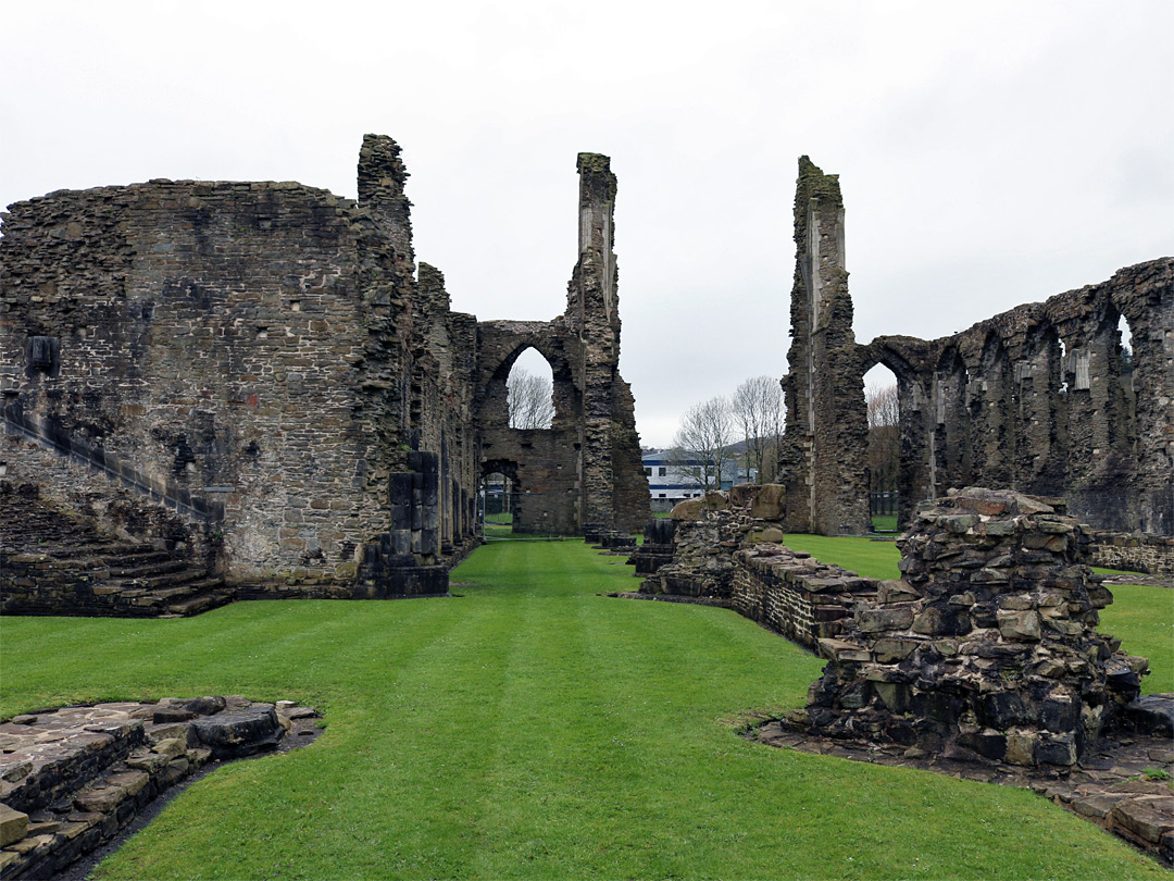 South aisle