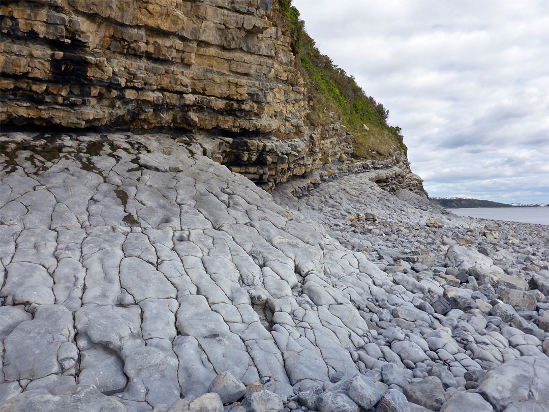 Inclined strata