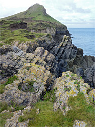 Rocks on Inner Head