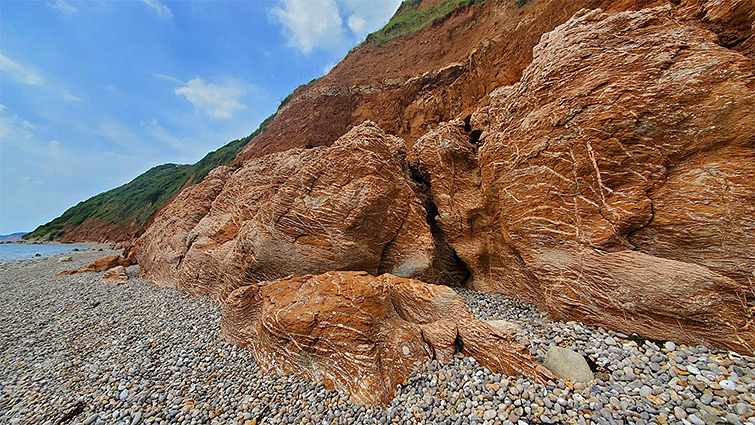 Veined cliff