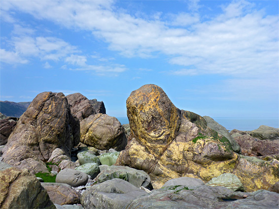 Smooth yellow rock